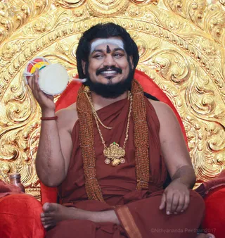 http://nithyananda.org/sites/default/files/photo-gallery/017-3mar-5th-nithyananda-diary_DSC_5240_bengaluru-aadheenam-IA-Day8-initiation-darshan-swamiji.jpg