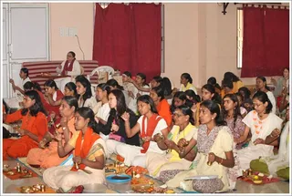http://nithyananda.org/sites/default/files/photo-gallery/02cPadapuja.JPG