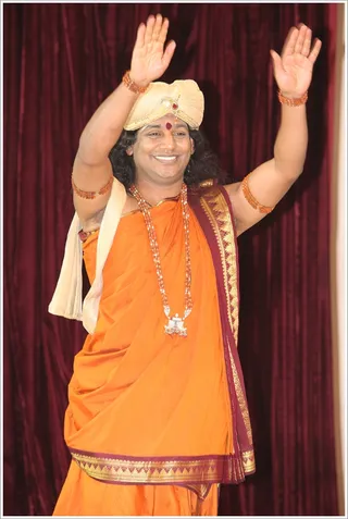 http://nithyananda.org/sites/default/files/photo-gallery/06csarvadarshan.JPG