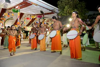 http://nithyananda.org/sites/default/files/photo-gallery/1-2016-12dec-12th-nithyananda-diary_DSC_5798.jpg