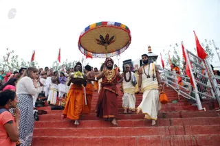 http://nithyananda.org/sites/default/files/photo-gallery/1-2016-12dec-12th-nithyananda-diary_IMG_6538_bengaluru-aadheenam-sadashivoham-day12-puja-rudrabhishekam-swamiji.jpg
