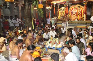 http://nithyananda.org/sites/default/files/photo-gallery/10_Paramahamsa_0.JPG