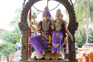 http://nithyananda.org/sites/default/files/photo-gallery/10_nithyananda-temple_23aug2012.JPG