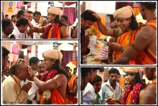http://nithyananda.org/sites/default/files/photo-gallery/11_Nithyananda_sarva-darshan_28apr2012.jpg