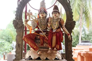 http://nithyananda.org/sites/default/files/photo-gallery/11_nithyananda_01oct2012.JPG
