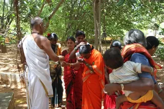 http://nithyananda.org/sites/default/files/photo-gallery/11_nithyananda_temple_17aug2012.JPG