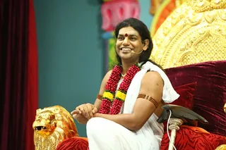 http://nithyananda.org/sites/default/files/photo-gallery/12_Nithyananda_22_Apr_2012.JPG