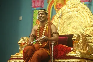 http://nithyananda.org/sites/default/files/photo-gallery/13_Nithyananda_1_May_2012.JPG