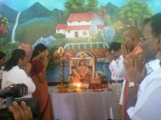 http://nithyananda.org/sites/default/files/photo-gallery/13_nithyananda_21aug2012.jpg