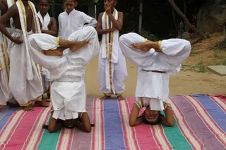 http://nithyananda.org/sites/default/files/photo-gallery/13_nithyananda_temple_15aug2012.JPG