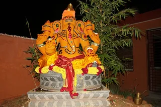 http://nithyananda.org/sites/default/files/photo-gallery/15_nithyananda_20sep2012.JPG