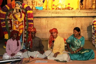 http://nithyananda.org/sites/default/files/photo-gallery/15_nithyananda_temple_10aug2012.JPG