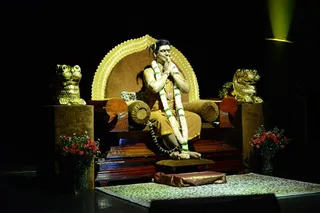 Morning satsang begins