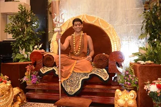 Swamiji guiding IA meditation and intiation