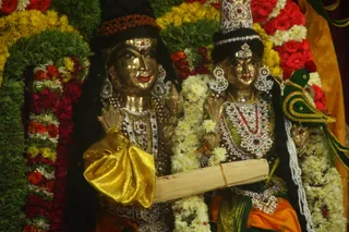 http://nithyananda.org/sites/default/files/photo-gallery/16_Nithyananda_30apr2012_0.JPG
