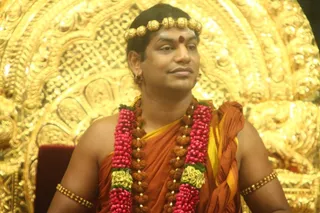http://nithyananda.org/sites/default/files/photo-gallery/16_Nithyananda_satsang_04may2012.JPG