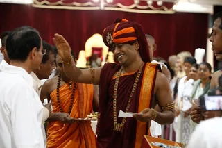 http://nithyananda.org/sites/default/files/photo-gallery/17-Nithyananda_6.JPG