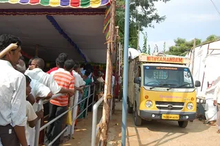 http://nithyananda.org/sites/default/files/photo-gallery/17dm.JPG