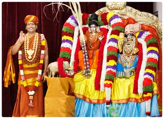 Swamiji Along with Meenakshi and Sundereswara.