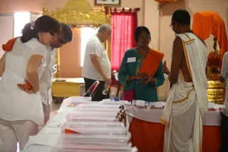 http://nithyananda.org/sites/default/files/photo-gallery/18_Nithyananda_auction_03my2012_0.JPG