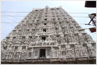 http://nithyananda.org/sites/default/files/photo-gallery/19_Nithyananda_temple-visit_06may2012.JPG