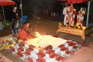 http://nithyananda.org/sites/default/files/photo-gallery/19_nithyananda_14oct2012.JPG