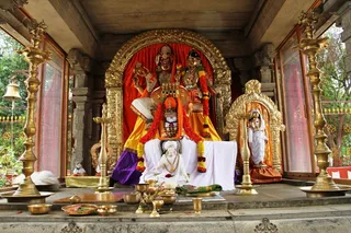 http://nithyananda.org/sites/default/files/photo-gallery/1_nithyananda-temple_29aug2012.JPG