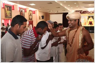 http://nithyananda.org/sites/default/files/photo-gallery/2011-01jan-03-nithyananda-photo-IMG_9136_0.JPG