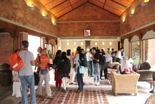 https://www.nithyananda.org/sites/default/files/photo-gallery/2011-07jul-26-nithyananda-photo-04a-participants-kailash-yatra-hotel-visiting-khatmandu.jpg?1312531107
