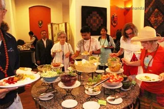 https://www.nithyananda.org/sites/default/files/photo-gallery/2011-07jul-26-nithyananda-photo-04b-participants-kailash-yatra-hotel-food-khatmandu.jpg?1312531151