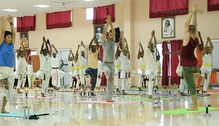 https://www.nithyananda.org/sites/default/files/photo-gallery/2011-07jul-27-nithyananda-photo-16-ashramites-yoga-teachers-training-bidadi.jpg?1313588322