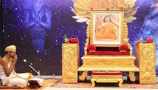 https://www.nithyananda.org/sites/default/files/photo-gallery/2011-07jul-27-nithyananda-photo-17-ashramites-paduka-puja-raja-sabha-bidadi.jpg?1313588330