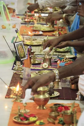 https://www.nithyananda.org/sites/default/files/photo-gallery/2011-07jul-27-nithyananda-photo-18-nithyananda-ashramites-arghya-paduka-puja-raja-sabha-bidadi.jpg?1313588337