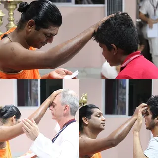 https://www.nithyananda.org/sites/default/files/photo-gallery/2011-08aug-25-nithyananda-photo-06a-ia-darshan.jpg?1314333327