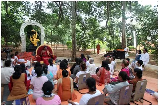https://www.nithyananda.org/sites/default/files/photo-gallery/2011-09sep-01-nithyananda-photo-24-swamijisession.JPG?