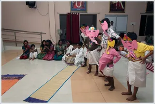 https://www.nithyananda.org/sites/default/files/photo-gallery/2011-09sep-01-nithyananda-photo-42-culturalgurukulkids.JPG