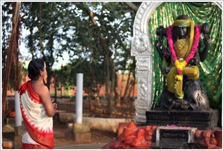 https://www.nithyananda.org/sites/default/files/photo-gallery/2011-10oct-03-nithyananda-photo-04.JPG?1317714517