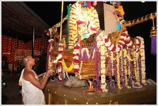 https://www.nithyananda.org/sites/default/files/photo-gallery/2011-10oct-04-nithyananda-photo-14.JPG?1317788907