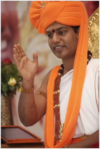 https://www.nithyananda.org/sites/default/files/photo-gallery/2011-10oct-14-nithyananda-photo-11.JPG?1318598973
