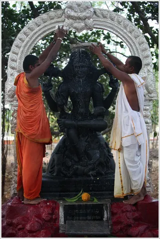 https://www.nithyananda.org/sites/default/files/photo-gallery/2011-12dec-28-nithyananda-photo-24.JPG?1325115593