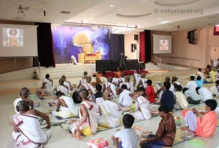 https://www.nithyananda.org/sites/default/files/photo-gallery/2011-jul07-30-nithyananda-photo-07-ashramites-listening-brahma-sutras-satsang-raja-sabha-bidadi.jpg__0.jpg?1313683832