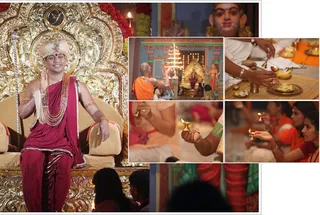 Arati offering at the lotus feet of Swamiji...