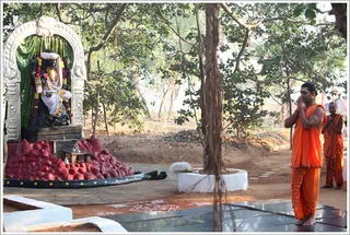 http://nithyananda.org/sites/default/files/photo-gallery/2012-01jan-21-nithyananda-photo-04.JPG