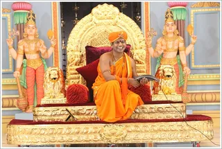 http://nithyananda.org/sites/default/files/photo-gallery/2012-01jan-22-nithyananda-photo-04%20a%20dial%20the%20avatar_0.JPG