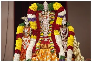 http://nithyananda.org/sites/default/files/photo-gallery/2012-01jan-22-nithyananda-photo-13_1.JPG
