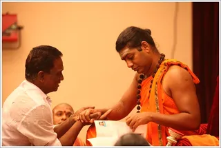 http://nithyananda.org/sites/default/files/photo-gallery/2012-01jan-22-nithyananda-photo-IMG_0862.JPG