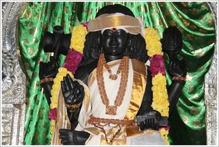 http://nithyananda.org/sites/default/files/photo-gallery/2012-01jan-22-nithyananda-photo-IMG_6637.JPG