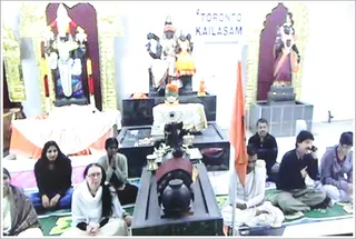http://nithyananda.org/sites/default/files/photo-gallery/2012-01jan-22-nithyananda-photo-IMG_8322.JPG