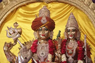 Sri Nithyanandeshwara and Nithyanandeshwari at the Nithyananda Dhyanapeetam Ashram in Kumbha Puri, Prayag (Allahabad)
