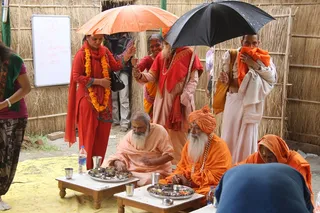 Acharya Maha Mandaleshwar and other senior Maha Mandaleshwars at the Bandara